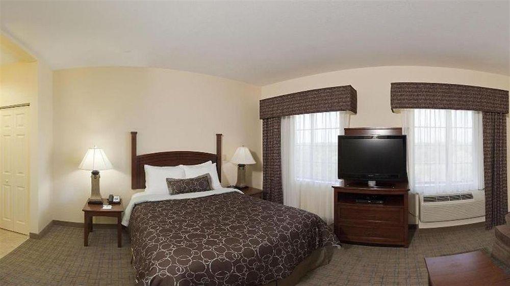 Staybridge Suites Oklahoma City, An Ihg Hotel Buitenkant foto