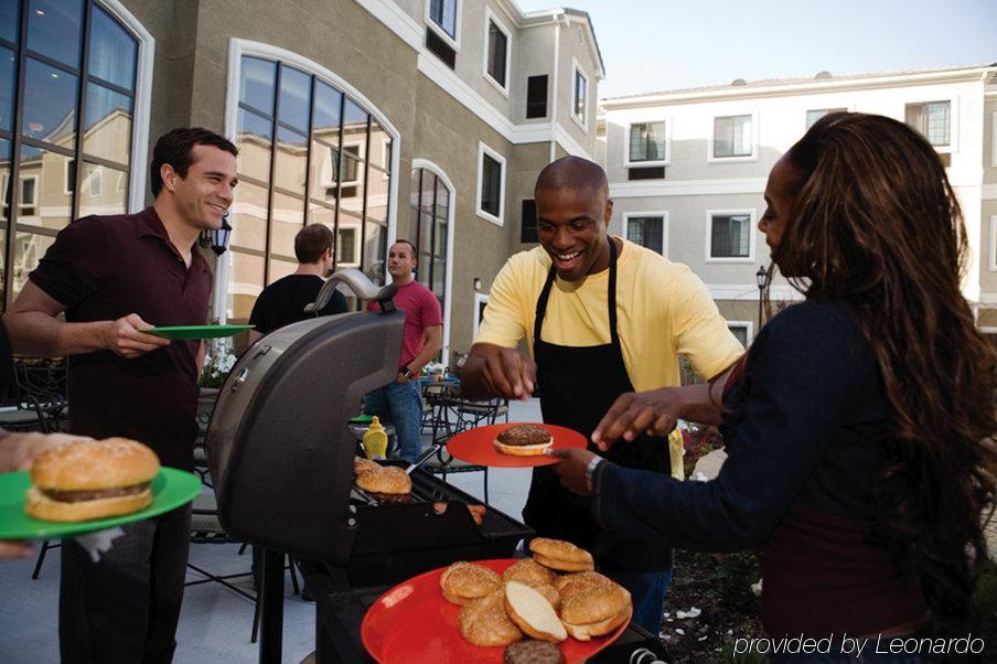 Staybridge Suites Oklahoma City, An Ihg Hotel Restaurant foto